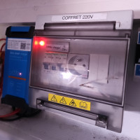 Coffret 220 V L