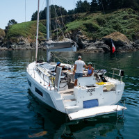 Dufour 41 Josie au mouillage à Belle ILe