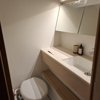 Dufour 41   Salle de bain   Lorient Port du Kernével   Location de bateaux