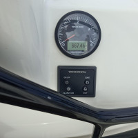 Le moteur inboard compte seulement 667 heures de fonctionnement