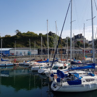 Groix port Tudy côté boutiques