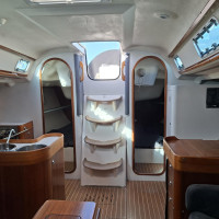 Descente ergonomique et agencement classique sur l'IMX 45 du chantier X-Yachts