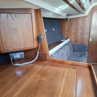 Grande table à cartes traditionnelle sur l'IMX 45 en vente chez Iloria Bretagne