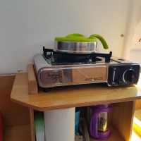 Un simple réchaud à gaz pour cuisiner sur le Mojito 650